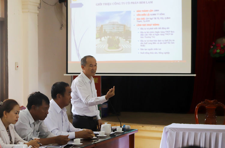 Ông Dương Công Minh – Chủ tịch HĐQT Tập đoàn Him Lam trình bày về những dự án mà đơn vị dự kiến sẽ xúc tiến đầu tư tại TP Bảo Lộc