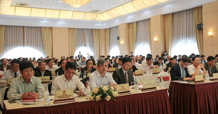 Các đại biểu tham dự hội nghị