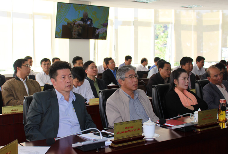 Các đại biểu tham dự đông đủ hội nghị trực tuyến Chính phủ triển khai nhiệm vụ phát triển kinh tế - xã hội năm 2020 và dự toán ngân sách năm 2021