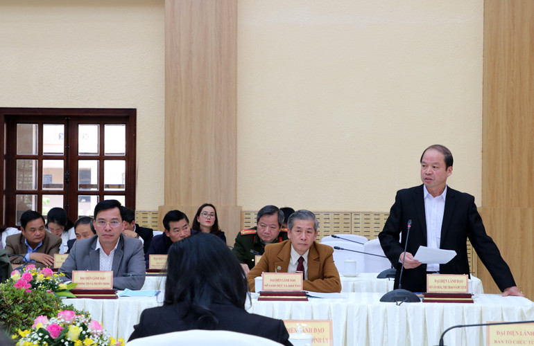 Ông Nguyễn Viết Vân - Giám đốc Sở Văn hoá, Thể thao và Du lịch nêu ý kiến về công tác phối hợp tuyên truyền trong lĩnh vực Văn hoá – Thể thao – Du lịch