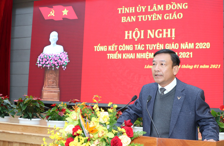 Trưởng Ban Tuyên giáo Tỉnh uỷ phát biểu kết luận hội nghị