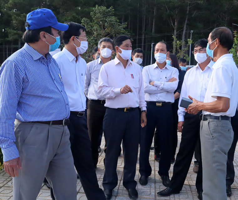 Đoàn công tác kiểm tra kiểm tra tại khu đô thị Vạn Xuân