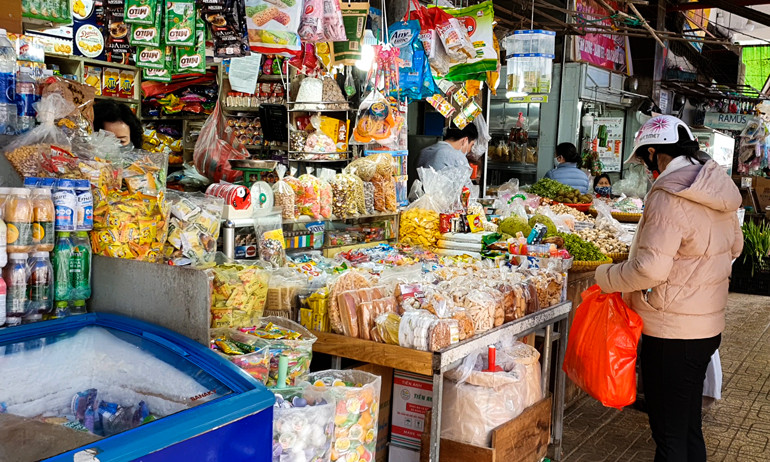 Các mặt hàng nhu yếu phẩm thiết yếu đã được tỉnh sớm lên kế hoạch đảm bảo phục vụ cho người dân