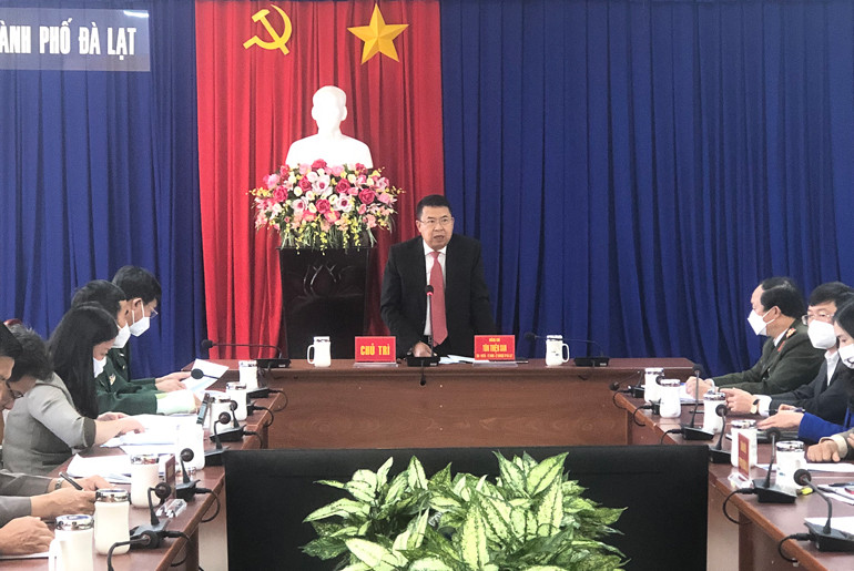 Toàn cảnh buổi họp xét duyệt tiêu chuẩn gọi công dân nhập ngũ năm 2022