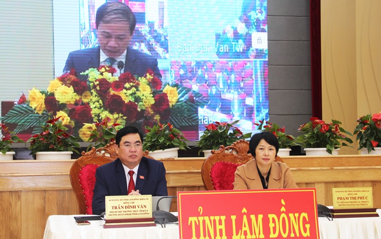 Các đồng chí chủ trì hội nghị tại điểm cầu Lâm Đồng