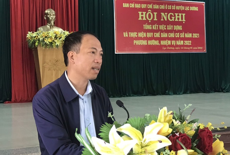 Chủ tịch UBND huyện Lạc Dương Sử Thanh Hoài kết luận hội nghị