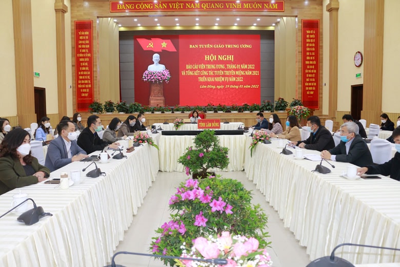 Các đại biểu tham dự hội nghị tại điểm cầu Lâm Đồng