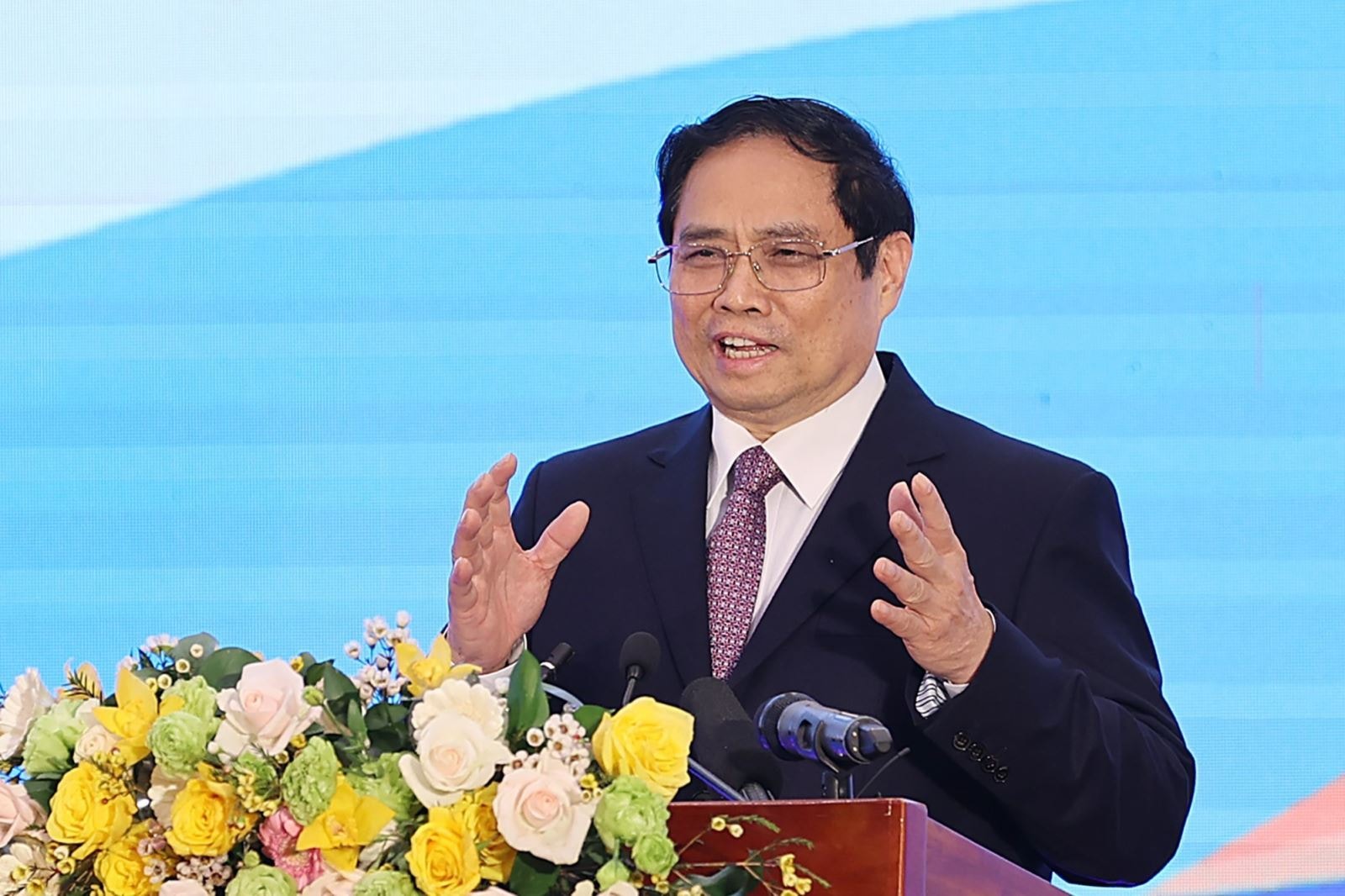 Thủ tướng yêu cầu các bộ, ngành giảm tối thiểu 10% số lượng các đơn vị sự nghiệp công lậ