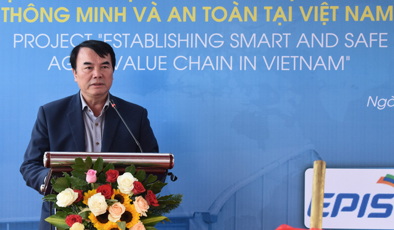 Phó Chủ tịch UBND tỉnh Lâm Đồng Phạm S phát biểu tại buổi lễ