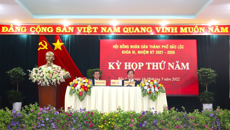 Chủ tọa điều hành Kỳ họp