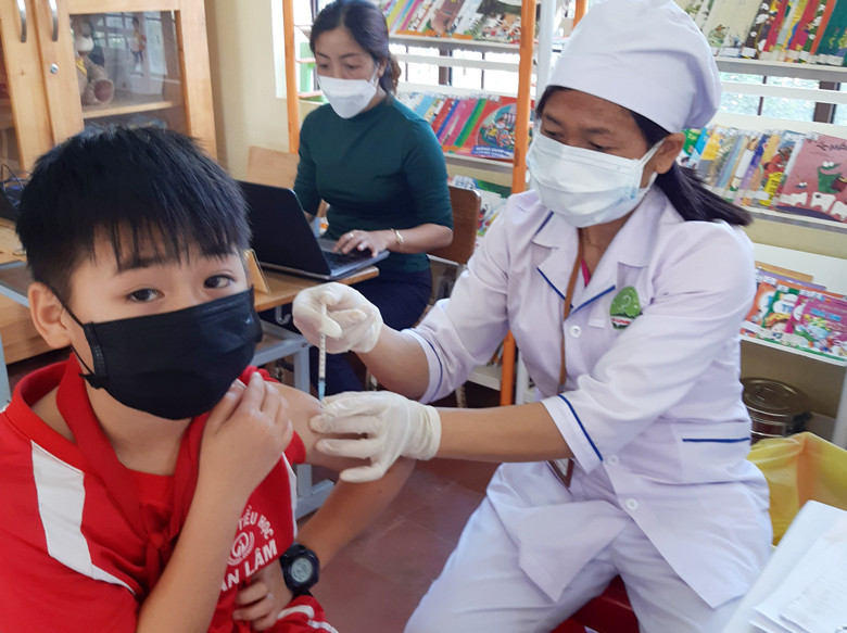 Huyện Di Linh chú trọng triển khai tiêm vắc xin phòng Covid-19, nhất là mũi tăng cường