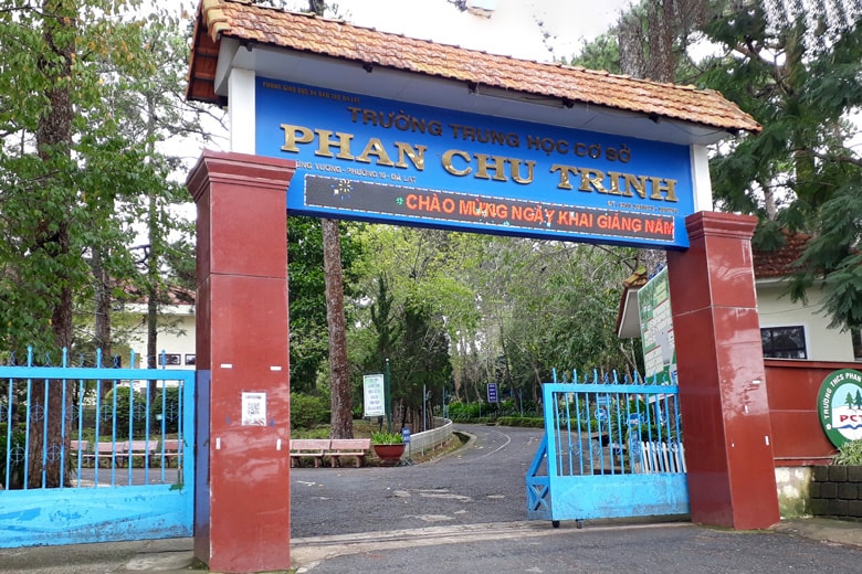 Chính phủ yêu cầu khẩn trương hoàn thiện hồ sơ đề xuất miễn học phí cho học sinh THCS