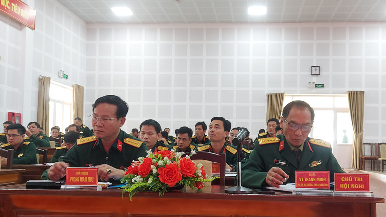 Các đồng chí tham dự hội nghị