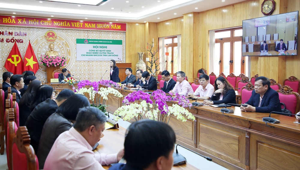 Bà Nguyễn Thị Ngọc Thu phát biểu nhận nhiệm vụ