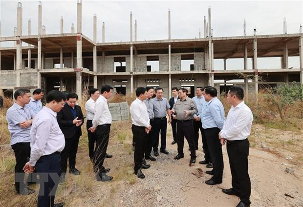 Thủ tướng Phạm Minh Chính kiểm tra các hạng mục, cơ sở vật chất khu tái định cư Dự án Cảng hàng không quốc tế Long Thành