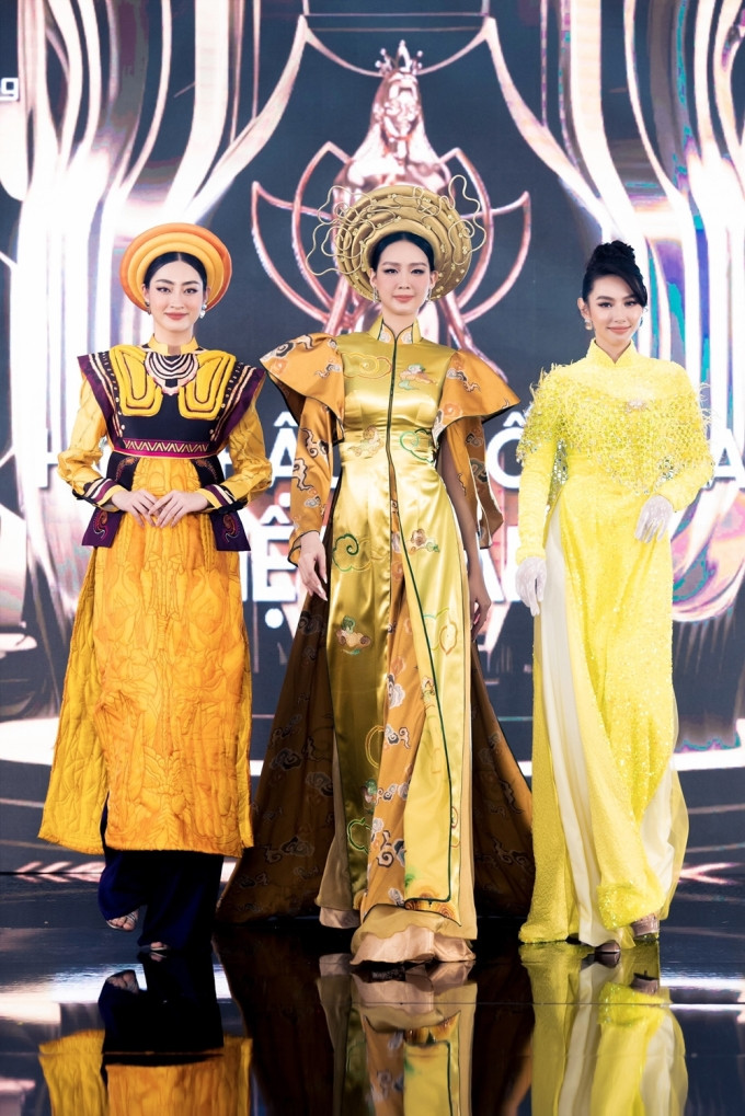 Từ trái qua gồm Lương Thùy Linh, Bảo Ngọc, Thùy Tiên đọ sắc vóc trên sân khấu.