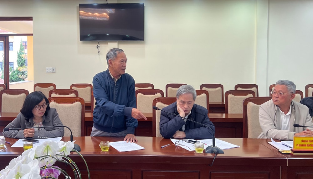Đại biểu tham gia góp ý chuẩn bị đại hội