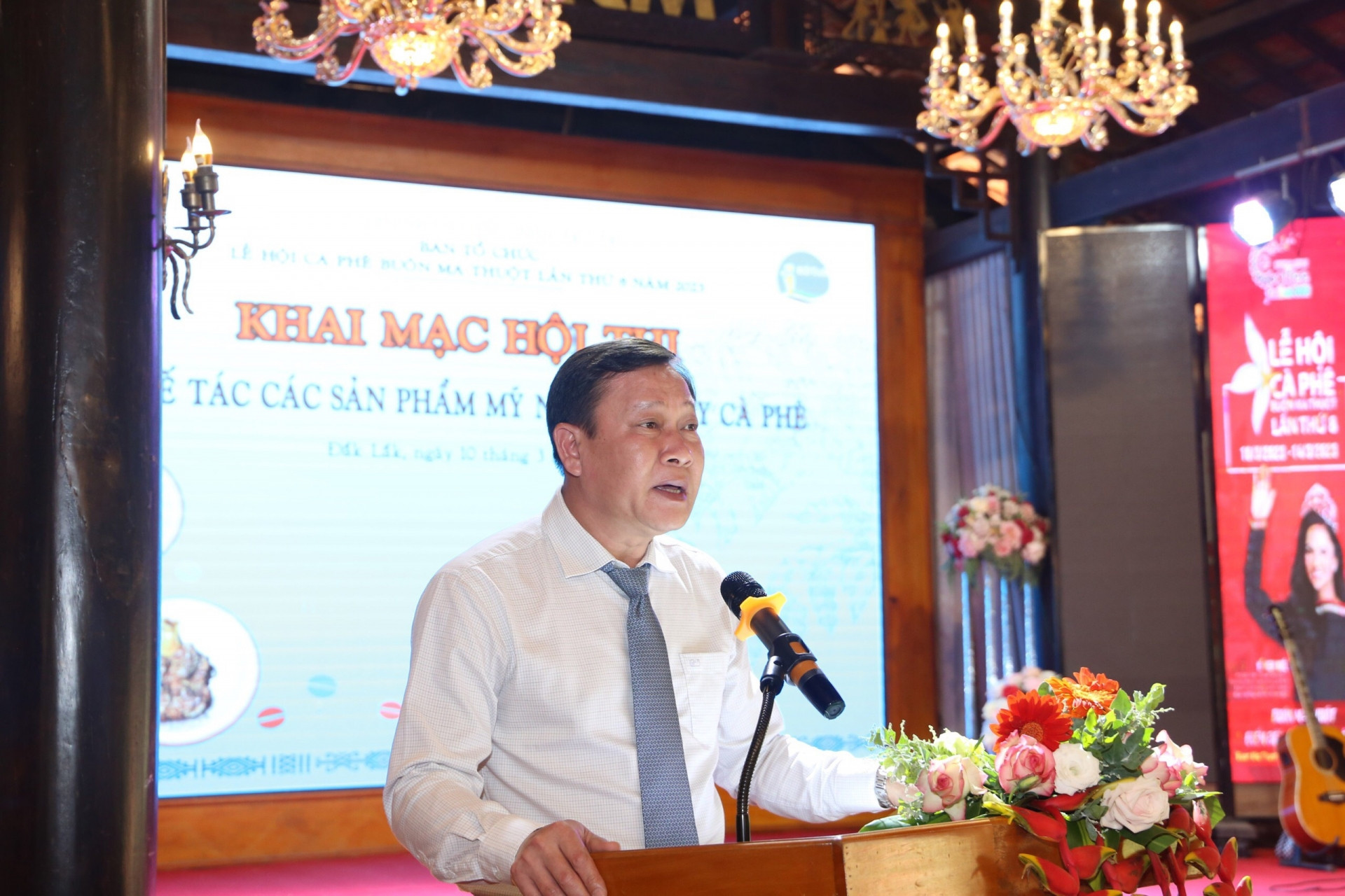 Phó Chủ tịch HĐND tỉnh Trần Phú Hùng phát biểu tại hội thi.