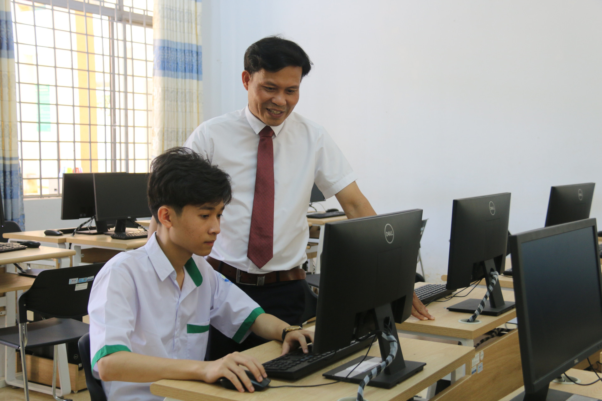 Học sinh giỏi quốc gia ở Đắk Nông được tạo điều kiện ôn luyện tốt nhất - 1