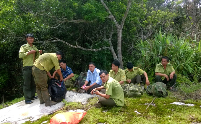Lực lượng bảo vệ rừng ở khu bảo tồn thiên nhiên Nâm Nung. Ảnh: Hồng Thuỷ.