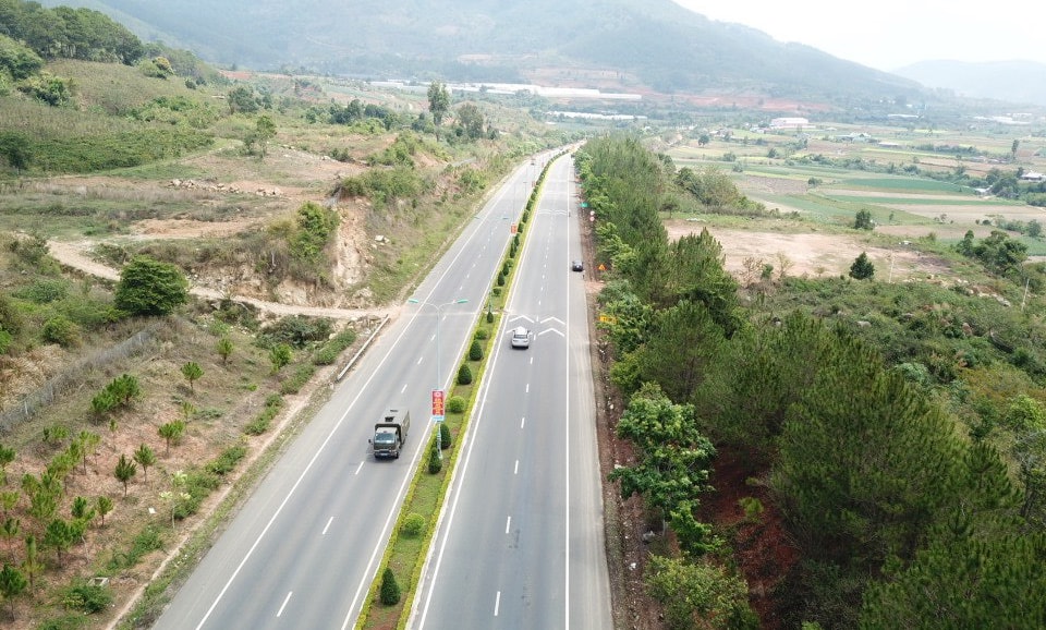 Cao tốc Liên Khương - Prenn, tuyến đường doanh nghiệp đề xuất chạy tuyến xe từ sân bay Liên Khương - TP Đà Lạt