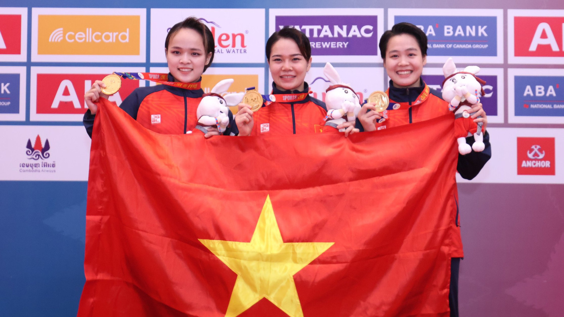 Giành 6 huy chương vàng đầu tiên, đoàn Việt Nam khởi đầu SEA Games 32 suôn sẻ - 12