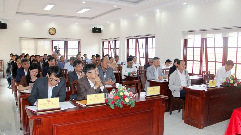 Các đại biểu tham dự hội nghị