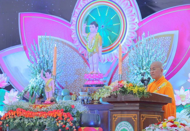 Đắk Nông: Ban Trị sự Phật giáo tỉnh trang nghiêm tổ chức Đại lễ Phật đản và diễu hành xe hoa ảnh 4