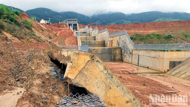 Sụt lún, sạt trượt đất nghiêm trọng tại khu vực dự án hồ chứa nước ở Lâm Đồng ảnh 4