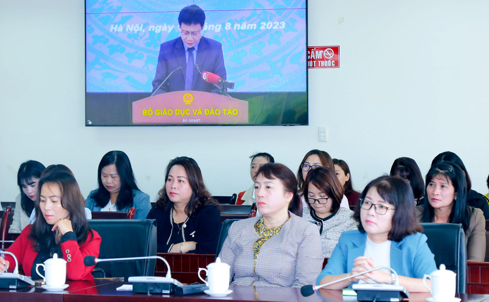 Đai biểu tham dự tại đầu cầu Lâm Đồng