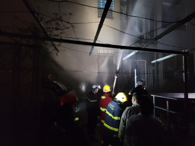 Căn chung cư mini bị cháy đêm 12/9 ở Khương Hạ (Thanh Xuân, Hà Nội). Ảnh: Gia Chính