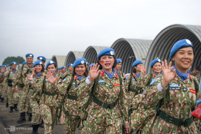 Các nữ sĩ quan thuộc Đội công binh số 2 lên đường làm nhiệm vụ gìn giữ hòa bình Liên Hợp Quốc tại phái bộ UNISFA, khu vực Abyei, châu Phi, ngày 8/8/2023. Ảnh:Giang Huy