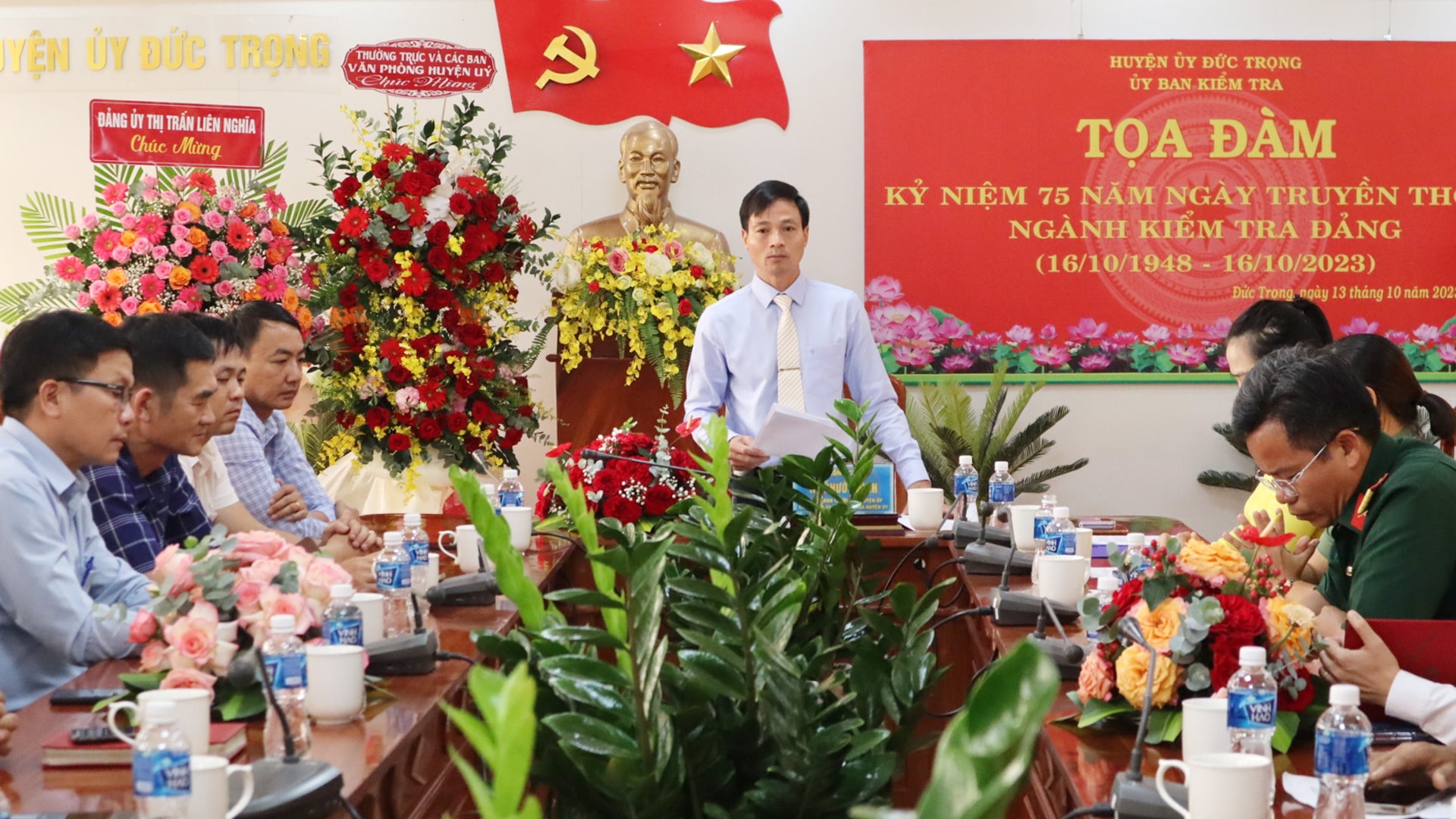 Quang cảnh buổi tọa đàm