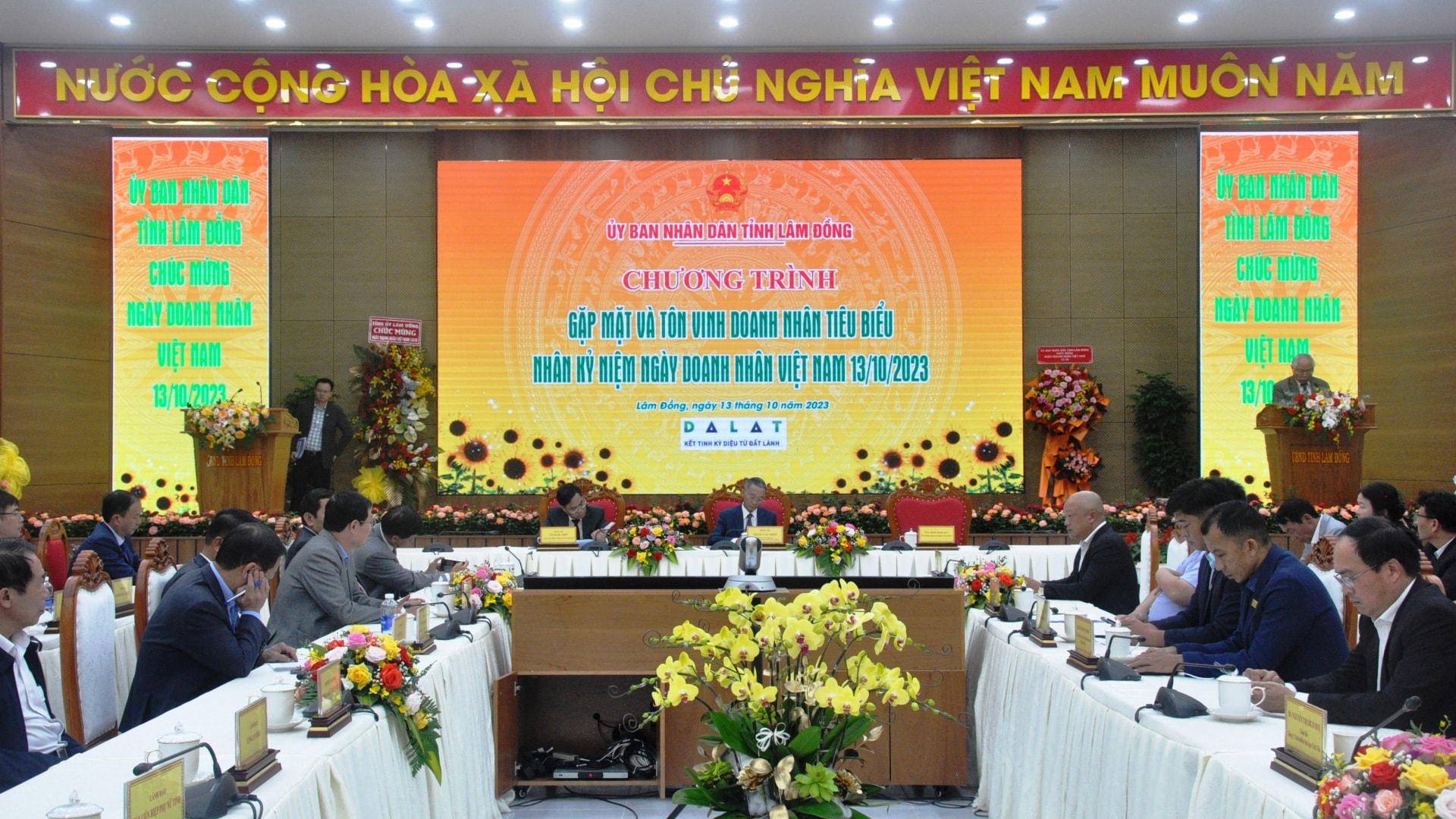 Quang cảnh buổi gặp mặt