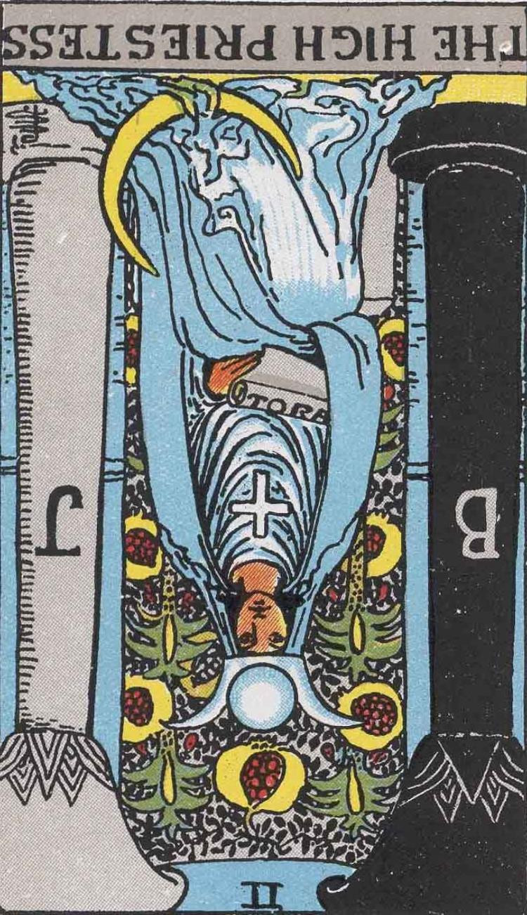 upload.wikimedia.org-wikipedia-commons-8-88-_rws_tarot_02_high_priestess(1).jpg