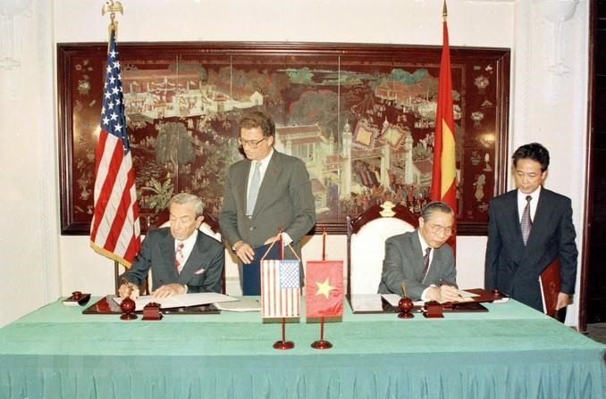 Ngày này năm xưa 21-11-1991: Việt Nam và Mỹ thảo luận bình thường hóa quan hệ ngoại giao
