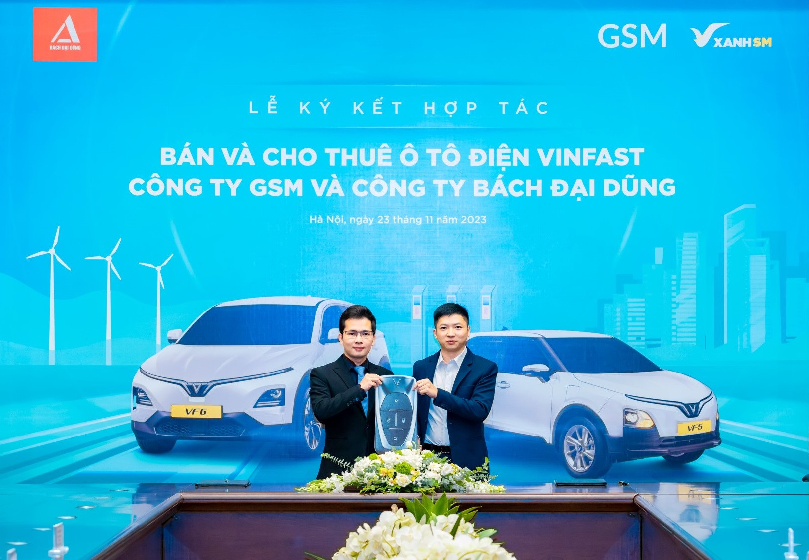 Bách Đại Dũng mua, thuê 300 xe VinFast làm taxi điện tại Hà Tĩnh