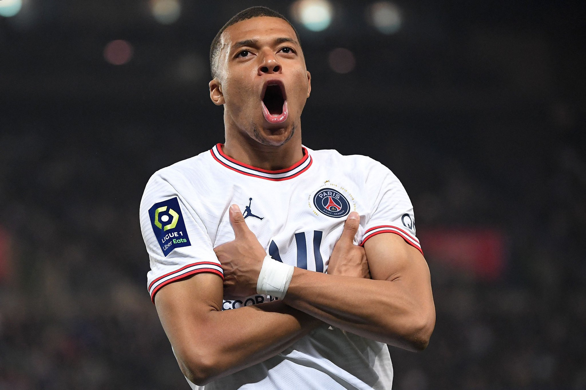 Kylian Mbappe, cẩn thận kẻo chôn vùi sự nghiệp