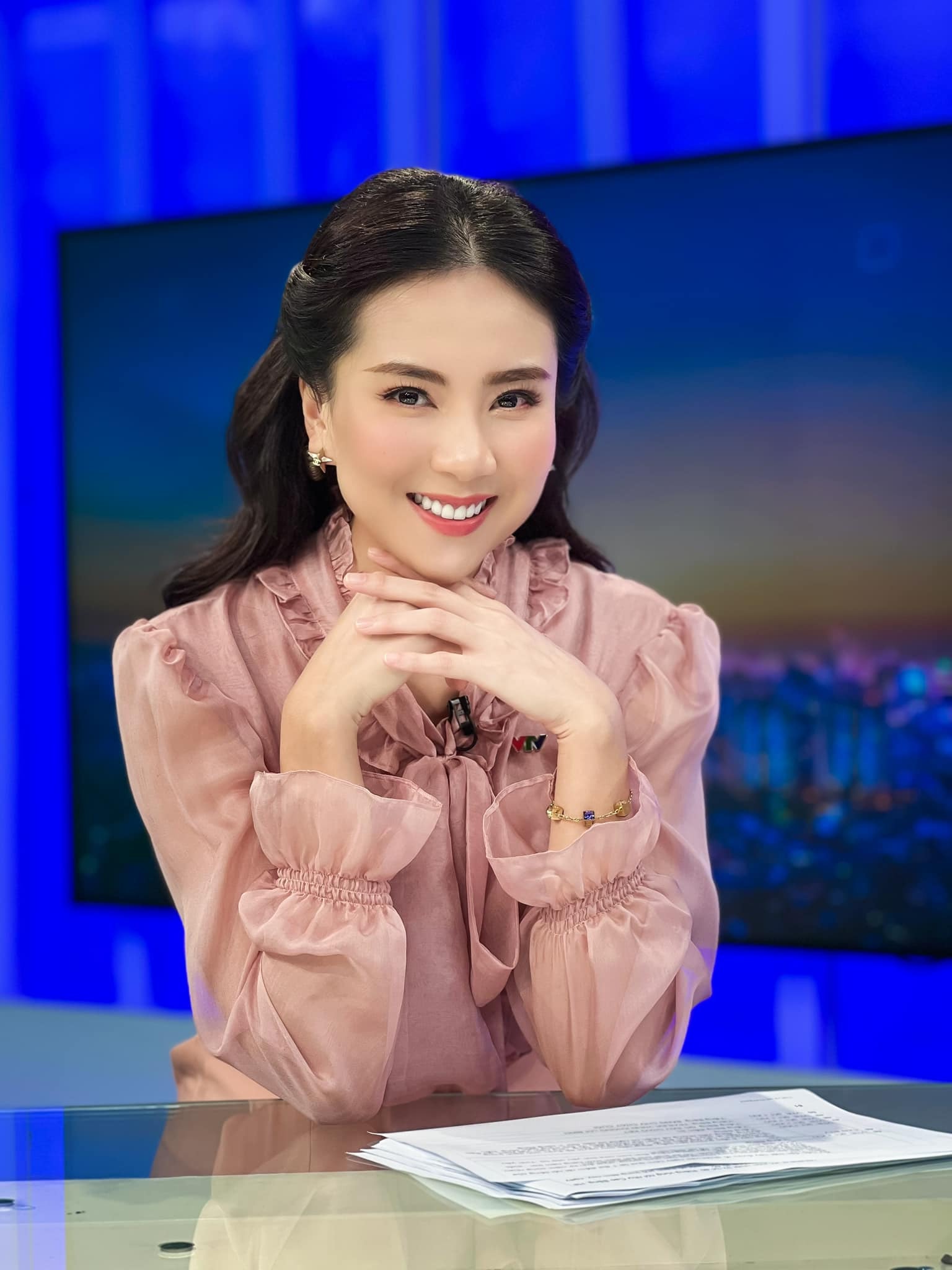 MC Mai Ngọc được đề cử BTV dẫn chương trình ấn tượng VTV Awards