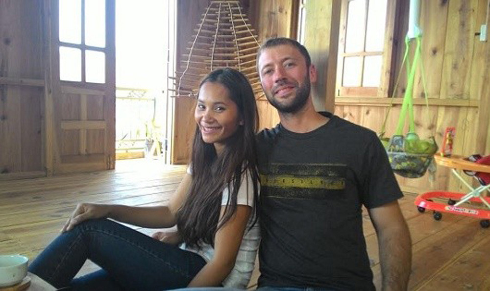 Cô gái Cơ Liêng Rolan và anh Josh Guikema