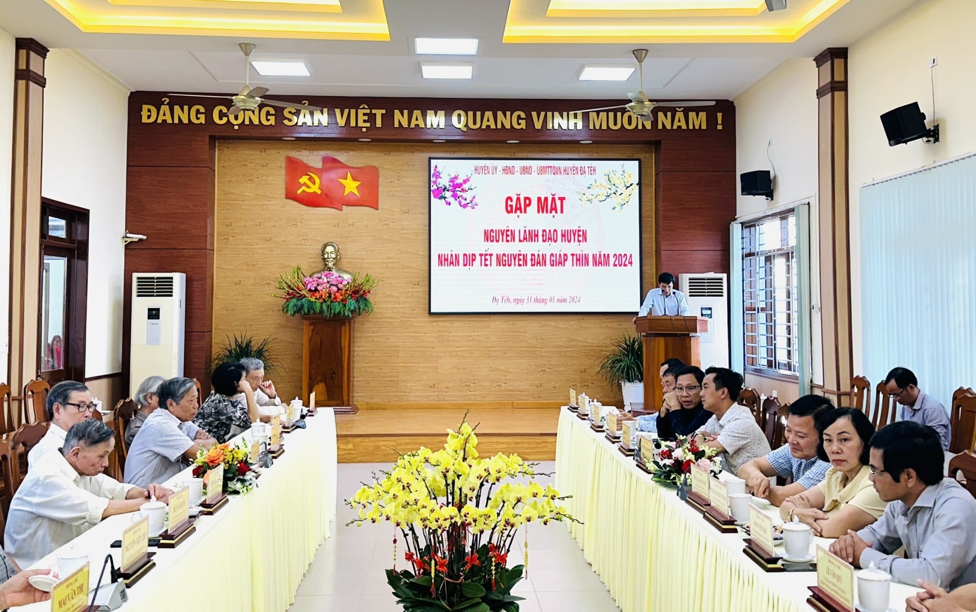 Quang cảnh buổi gặp mặt