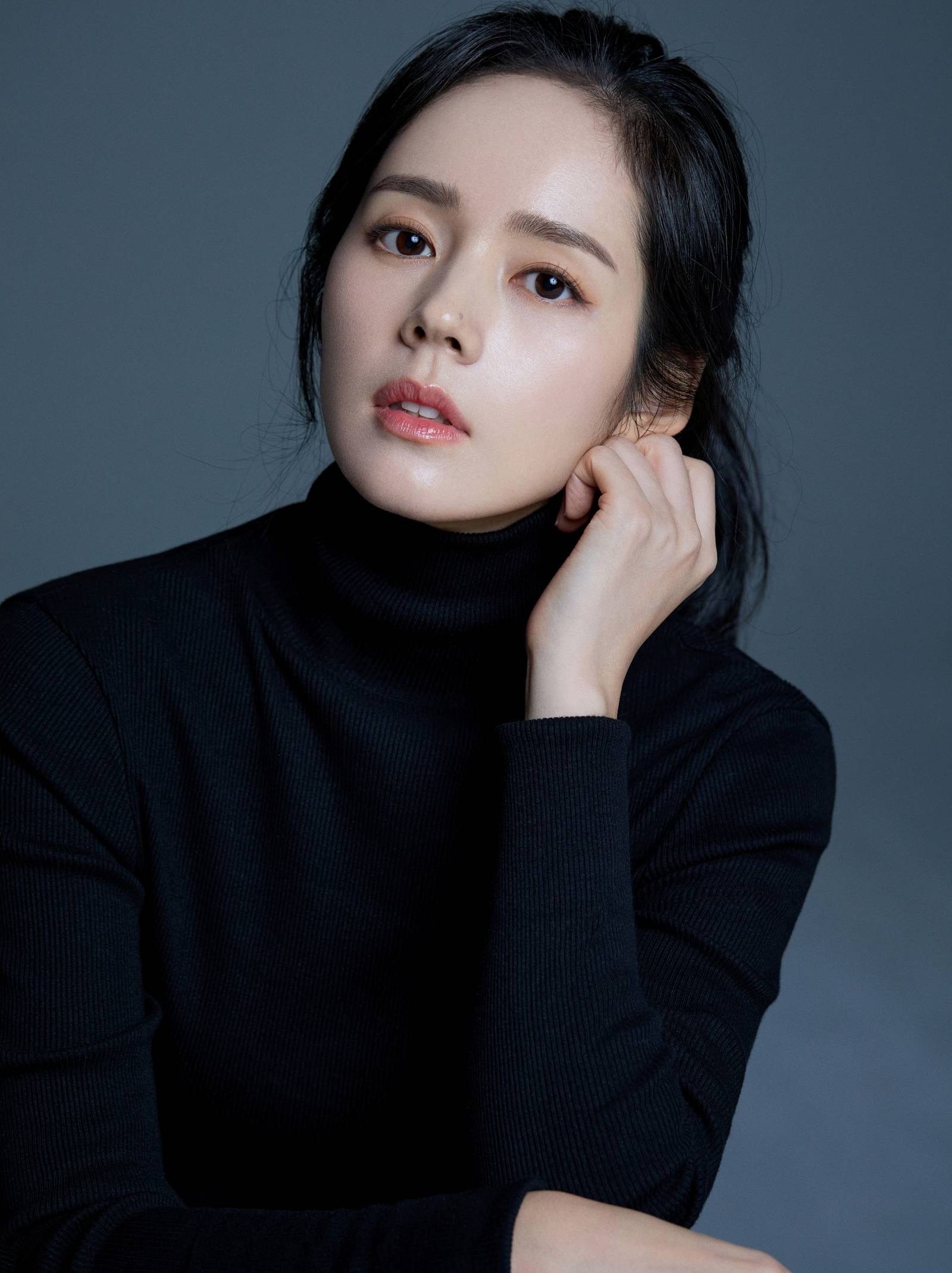 Han Ga In tiết lộ lý do quyết định kết hôn ở tuổi 24