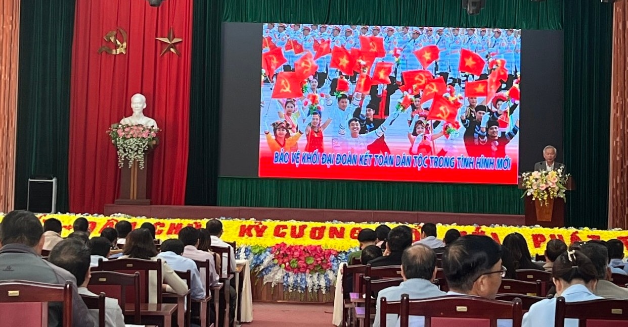 Quang cảnh hội nghị