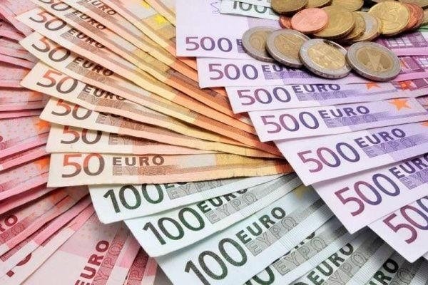 Tỷ giá Euro hôm nay 3/4/2024: Đồng Euro phục hồi mạnh mẽ, VCB tăng 192,12 VND/EUR chiều bán