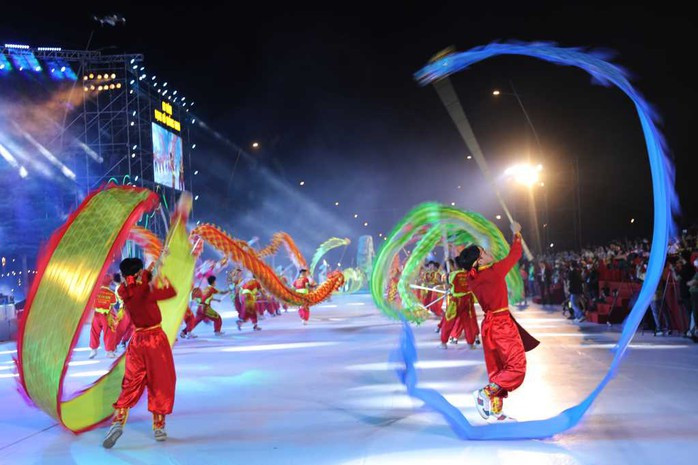 Ấn tượng Lễ hội Carnaval Hạ Long 2023 - Ảnh 2.