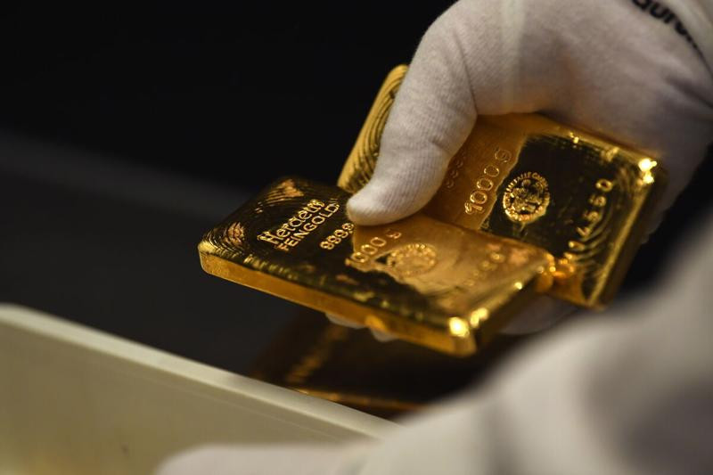 Giá vàng trưa nay 24/4/2024: Giá vàng miếng tăng mạnh gần 2 triệu đồng/lượng.