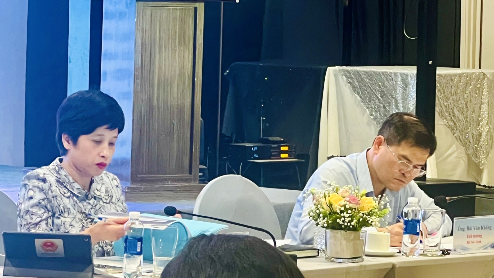Chủ trì, điều hành hội thảo