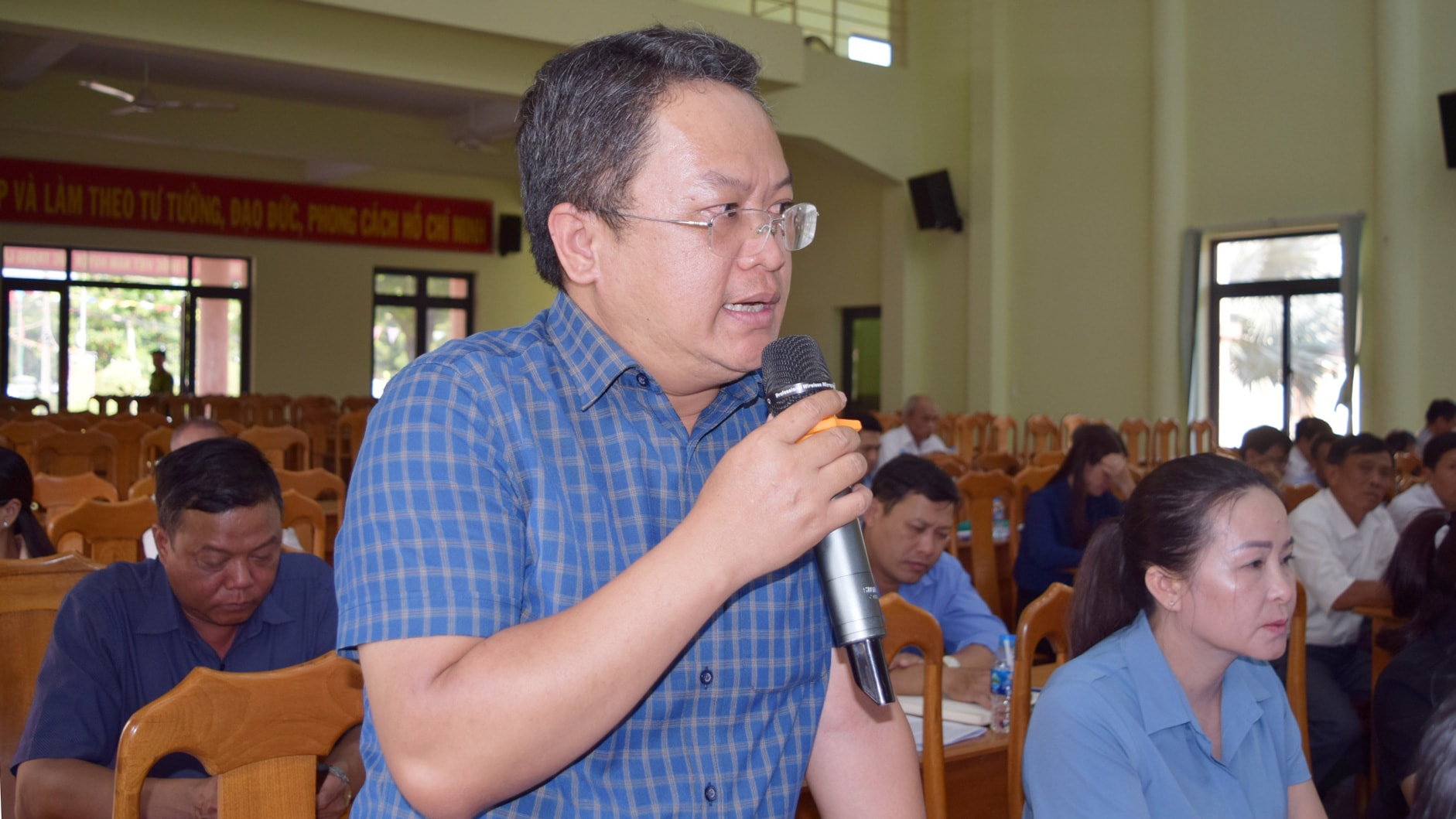 Đại biểu phát biểu tại hội nghị