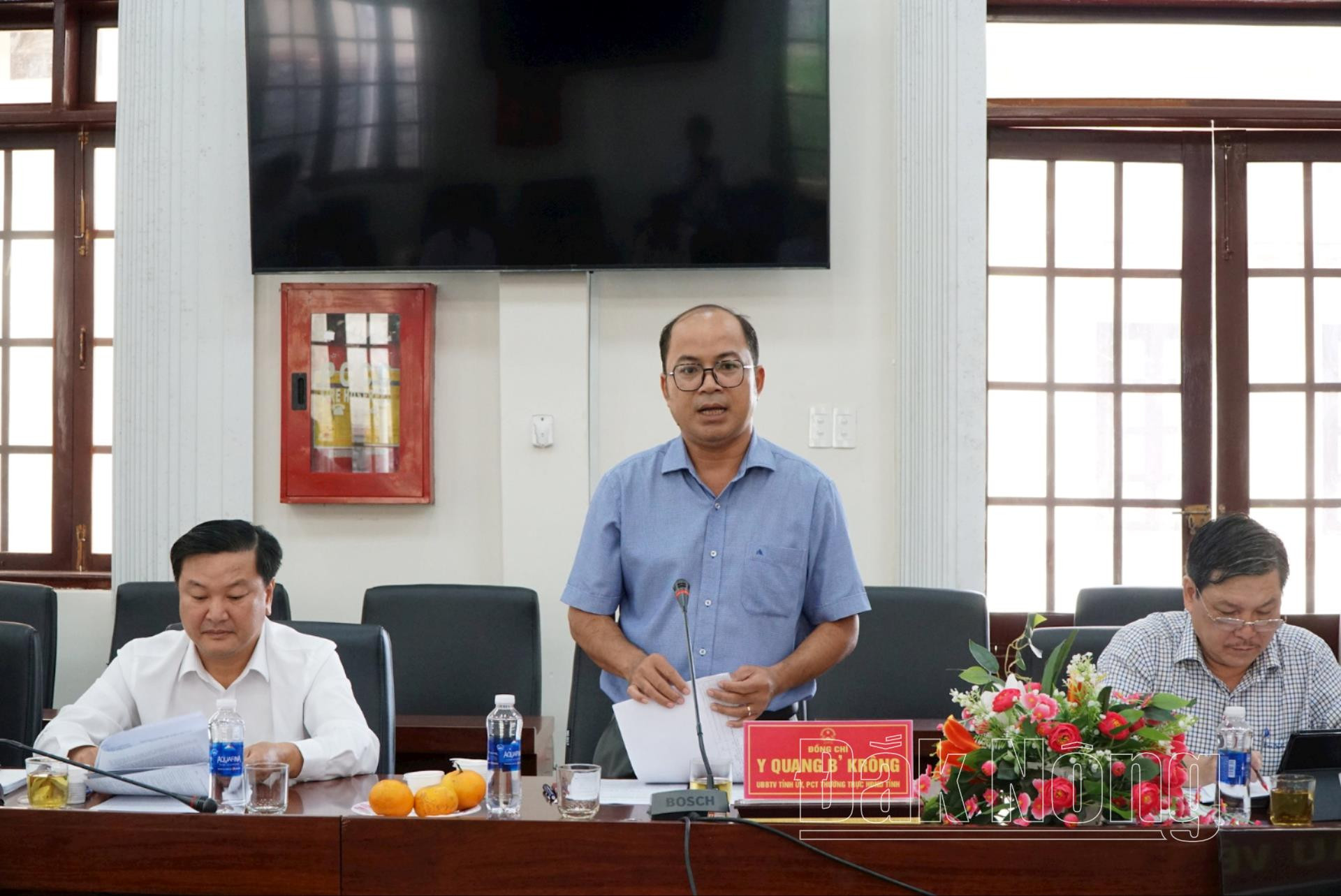 Đồng chí Y Quang B’Krông, UVTV, Phó Chủ tịch Thường trực HĐND tỉnh phát biểu kết luận buổi làm việc
