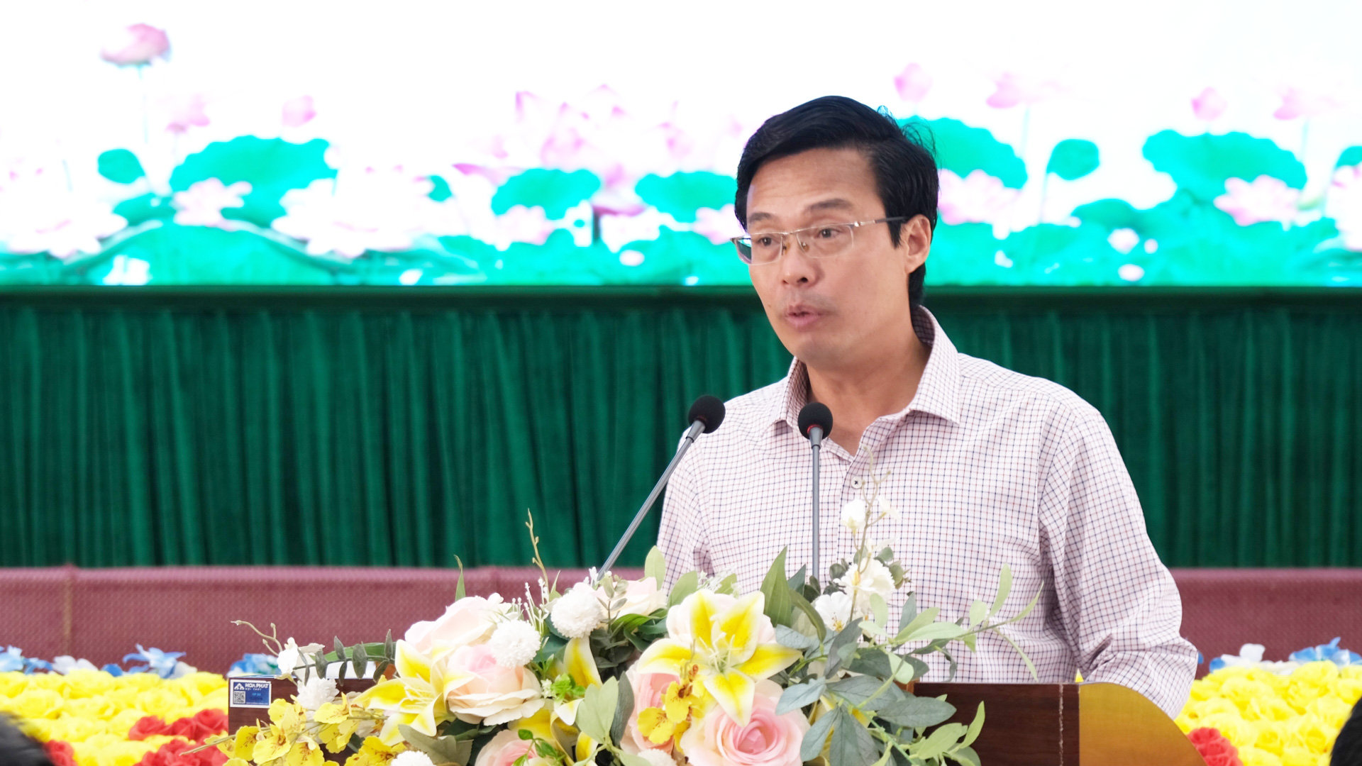 Đồng chí Đinh Văn Tuấn - Bí thư Huyện ủy Di Linh phát biểu tại Hội nghị
